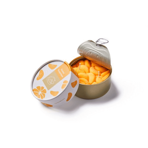 Peeled tangerines candlecan